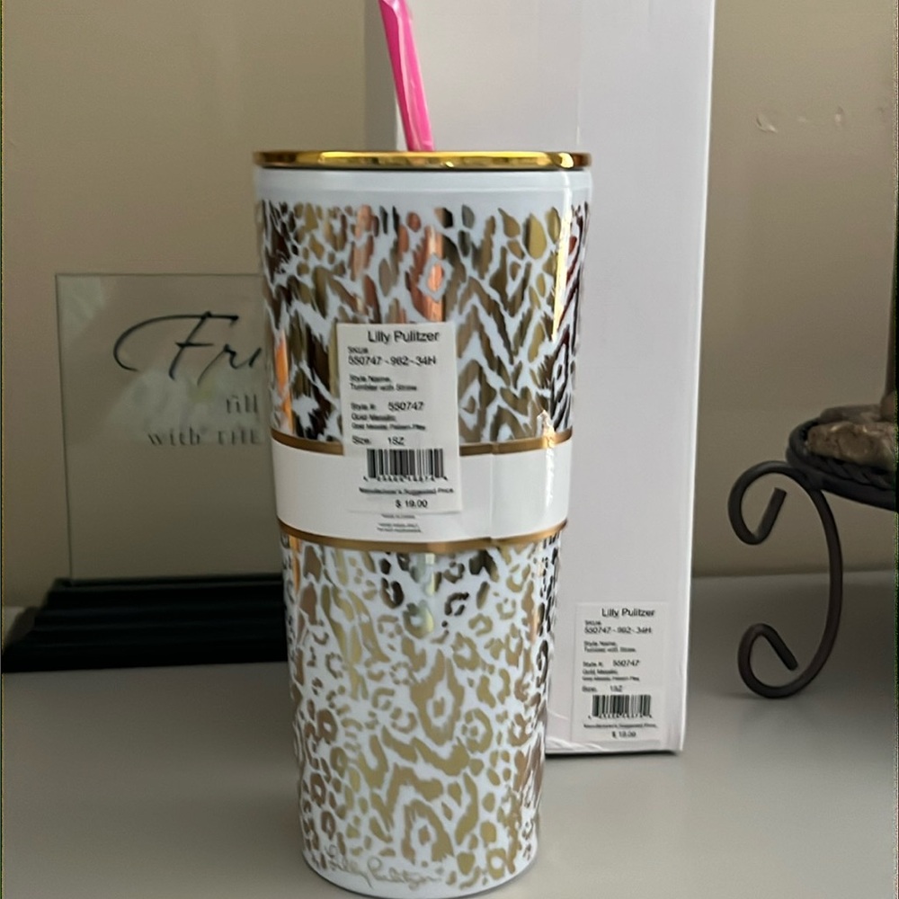 Lilly Pulitzer Tumbler with straw -NWT